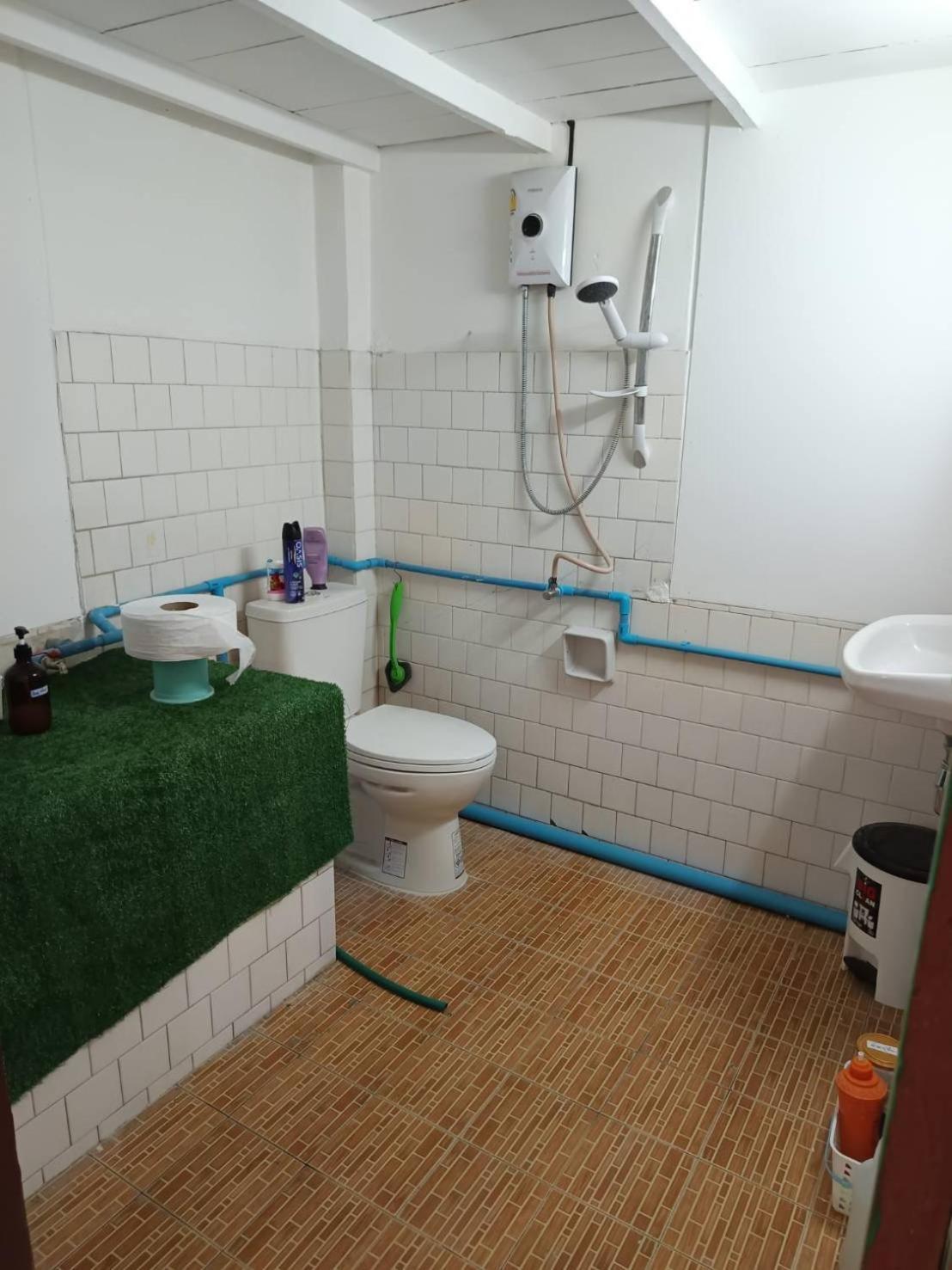 Sleep Break Hostel Sathon Bangkok Exterior photo